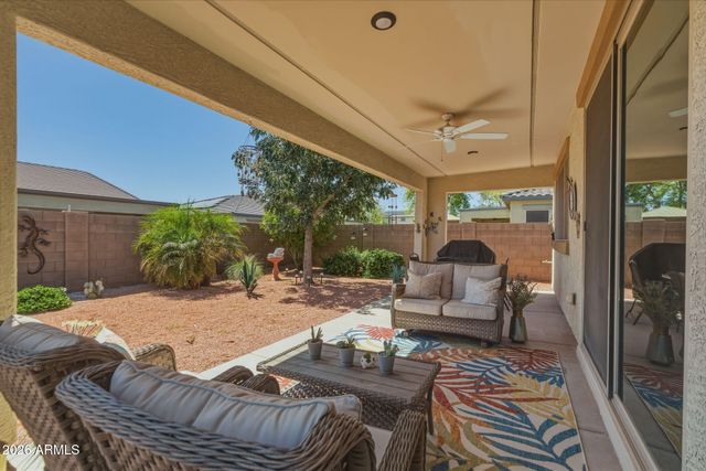 17157 W LAURIE Lane, Waddell, AZ 85355