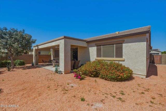 17157 W LAURIE Lane, Waddell, AZ 85355