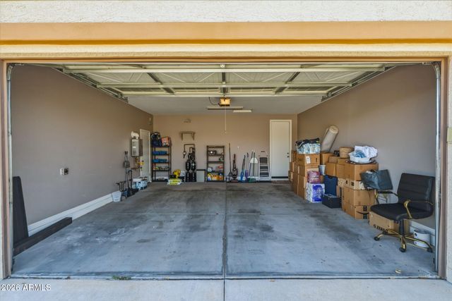 17157 W LAURIE Lane, Waddell, AZ 85355