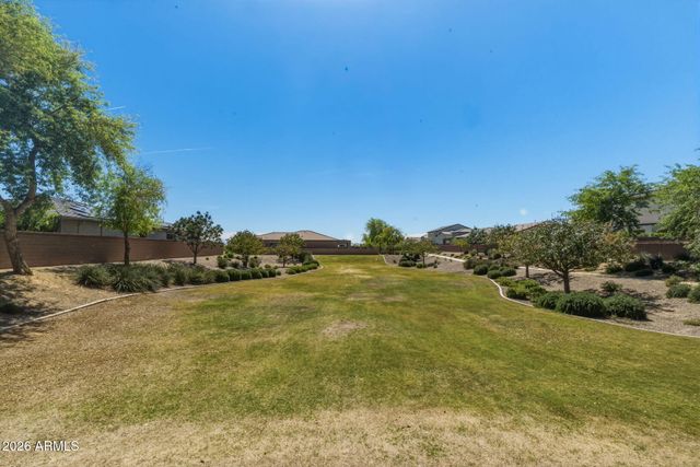 17157 W LAURIE Lane, Waddell, AZ 85355