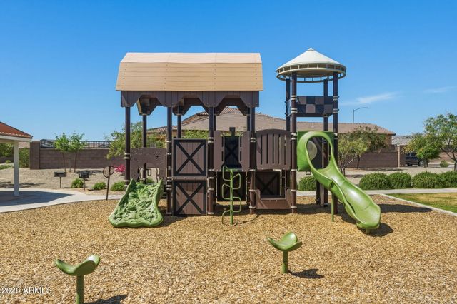 17157 W LAURIE Lane, Waddell, AZ 85355