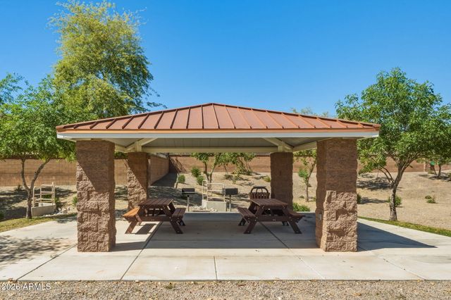 17157 W LAURIE Lane, Waddell, AZ 85355