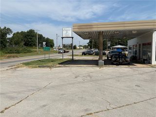 204 NE 1st Avenue, Gravette, AR 72736