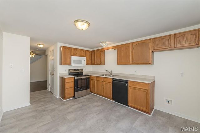 1017 Arlington Court, Warrenton, MO 63383