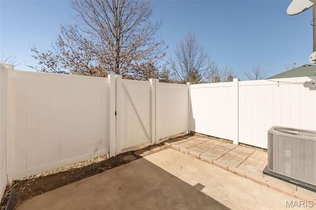 1017 Arlington Court, Warrenton, MO 63383