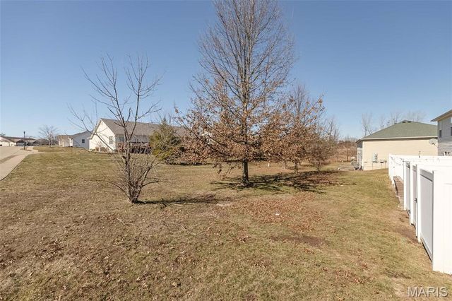 1017 Arlington Court, Warrenton, MO 63383