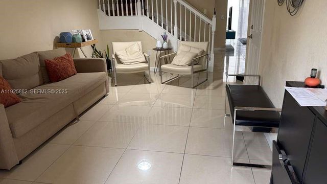 9820 NW 88th St, Doral, FL 33178