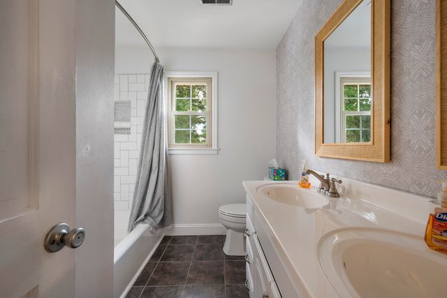 506 Fairington Drive, Summerville, SC 29485