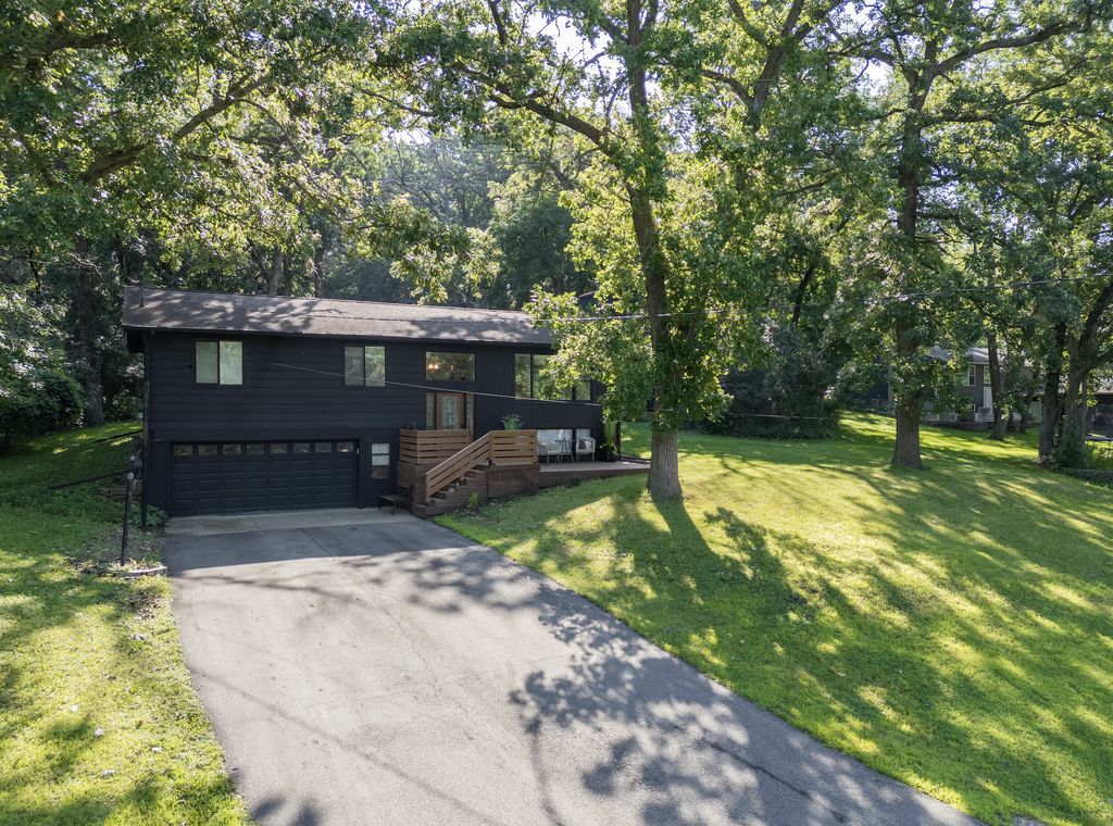 2018 Edgewood Court SW, Rochester, MN 55902