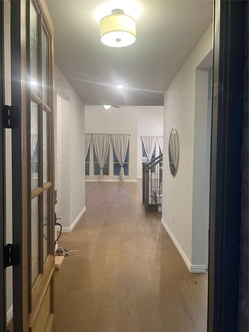 4304 Expedition Drive, Oak Point, TX 75068