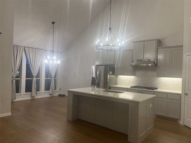 4304 Expedition Drive, Oak Point, TX 75068