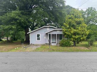 2211 W Saracen, Pine Bluff, AR 71601