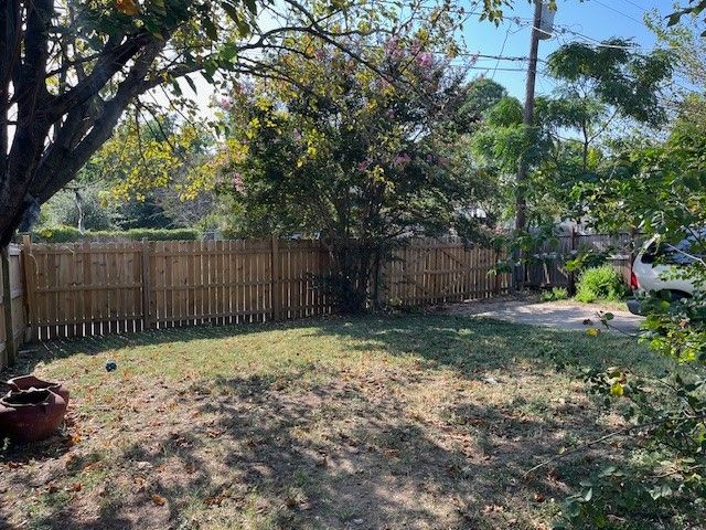 2107 Nantucket Village Drive, Dallas, TX 75227