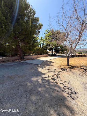 4545 Columbia Way, Lancaster, CA 93536