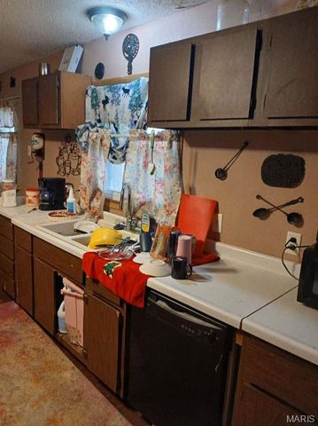 601 E Cedar Street, Bertrand, MO 63823