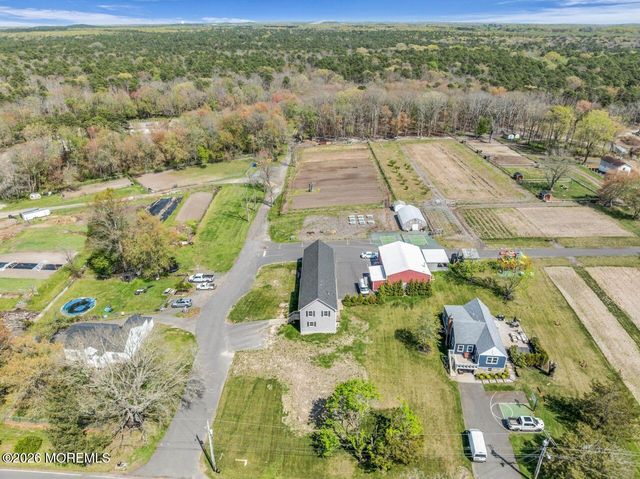 553 Colts Neck Road B, Farmingdale, NJ 07727