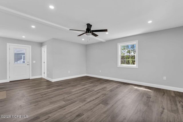 553 Colts Neck Road B, Farmingdale, NJ 07727