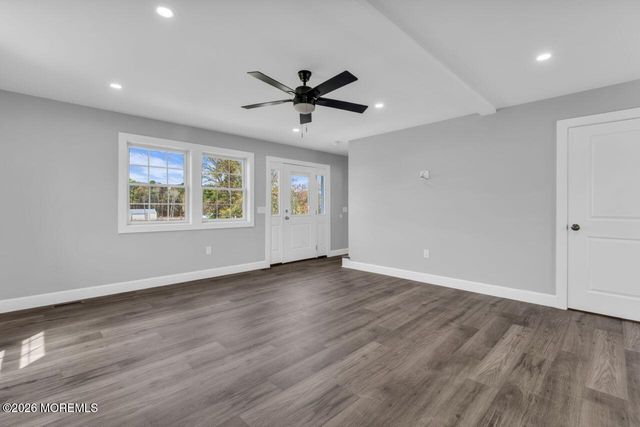 553 Colts Neck Road B, Farmingdale, NJ 07727