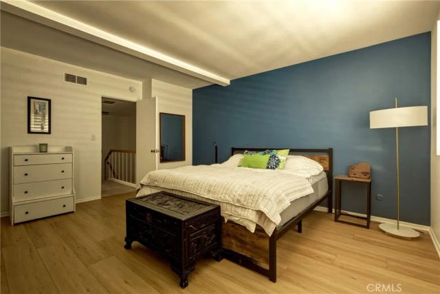 4331 W Sarah Street 10, Burbank, CA 91505