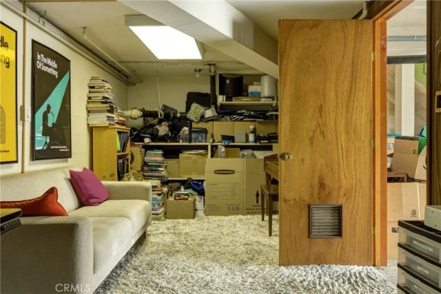 4331 W Sarah Street 10, Burbank, CA 91505