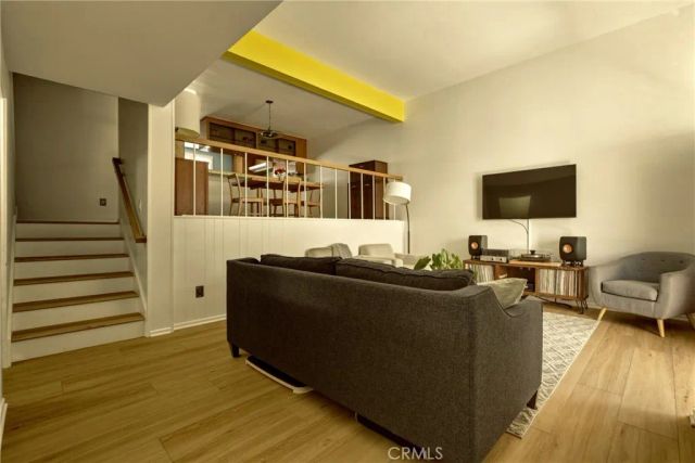 4331 W Sarah Street 10, Burbank, CA 91505