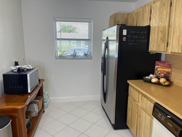 2638 Gately Drive E 112, West Palm Beach, FL 33415