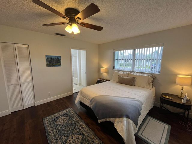 2638 Gately Drive E 112, West Palm Beach, FL 33415