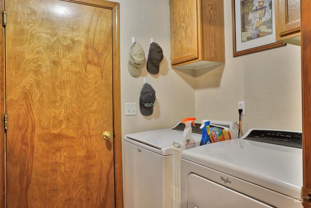 2051 N Applewood Place, Meridian, ID 83642