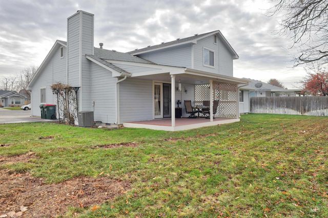 2051 N Applewood Place, Meridian, ID 83642