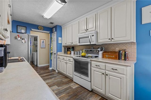 175 Ewing Drive, Social Circle, GA 30025