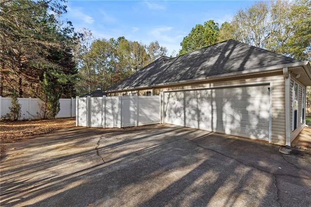 175 Ewing Drive, Social Circle, GA 30025