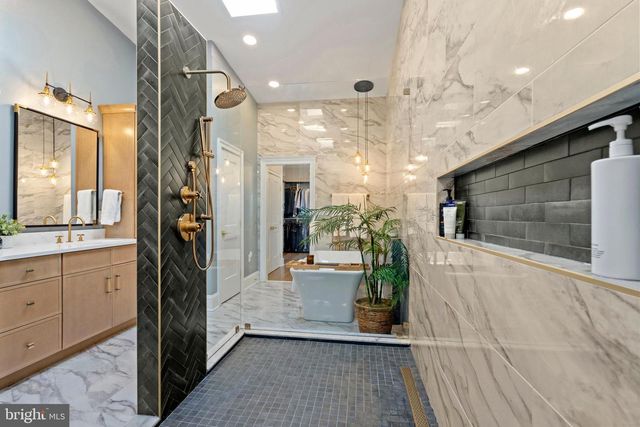 1223 FAIRMONT ST NW, Washington, DC 20009