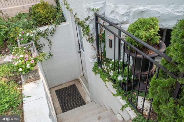 1223 FAIRMONT ST NW, Washington, DC 20009