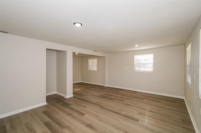 2614 E CAYUGA STREET, Tampa, FL 33610