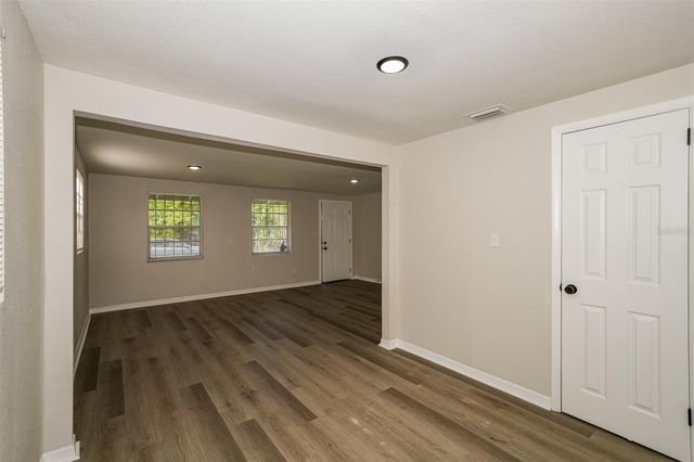 2614 E CAYUGA STREET, Tampa, FL 33610