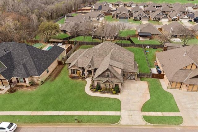 4309 Bridge Wood Lane, Oklahoma City, OK 73179