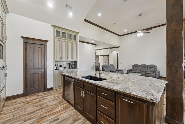 4309 Bridge Wood Lane, Oklahoma City, OK 73179