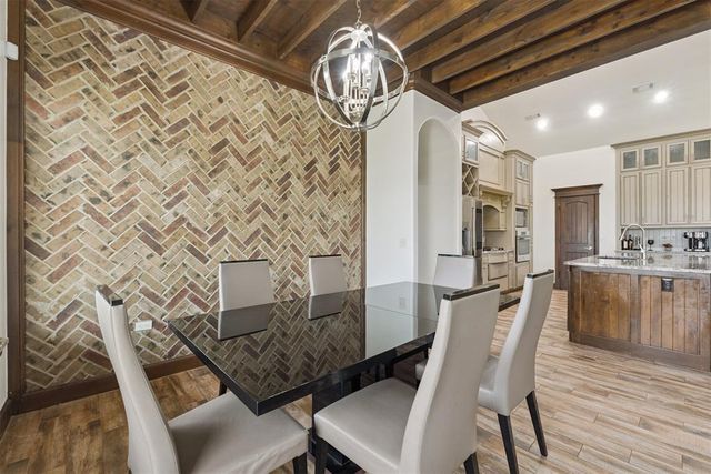 4309 Bridge Wood Lane, Oklahoma City, OK 73179