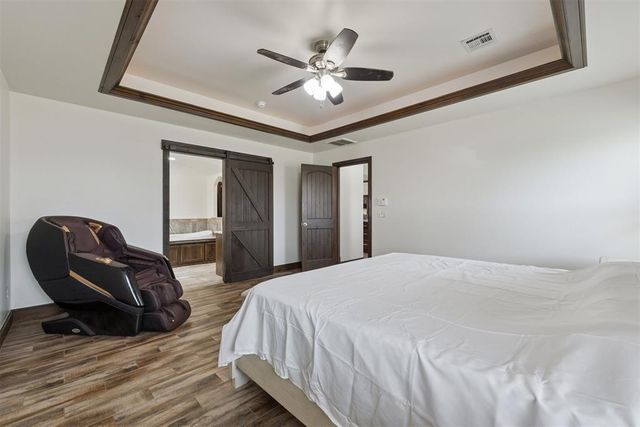 4309 Bridge Wood Lane, Oklahoma City, OK 73179