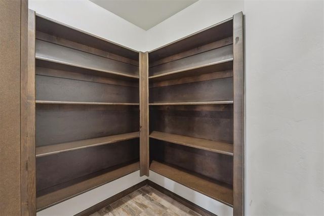 4309 Bridge Wood Lane, Oklahoma City, OK 73179