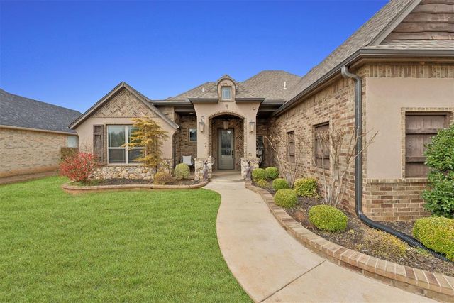 4309 Bridge Wood Lane, Oklahoma City, OK 73179