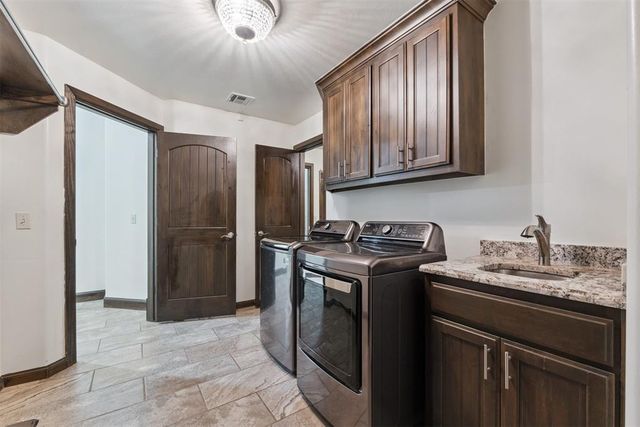 4309 Bridge Wood Lane, Oklahoma City, OK 73179