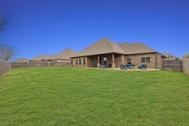 4309 Bridge Wood Lane, Oklahoma City, OK 73179