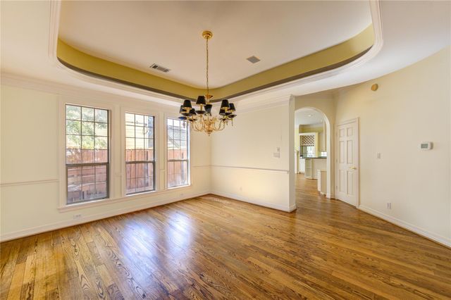 2124 Nantucket Drive B, Houston, TX 77057