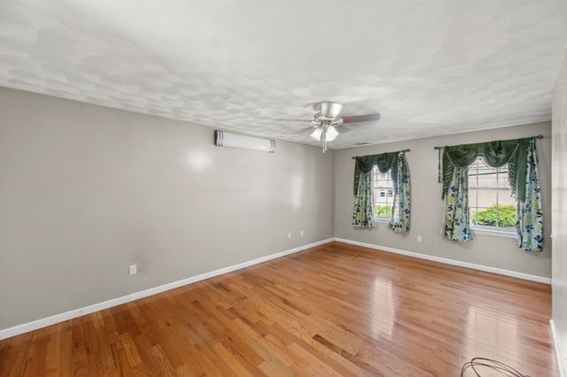 388 Varnum Ave, Lowell, MA 01854