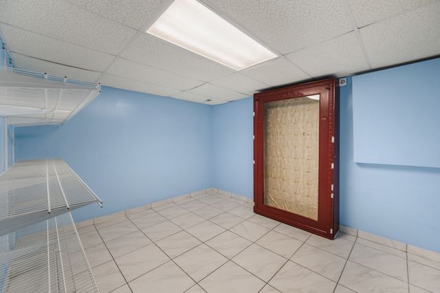 388 Varnum Ave, Lowell, MA 01854