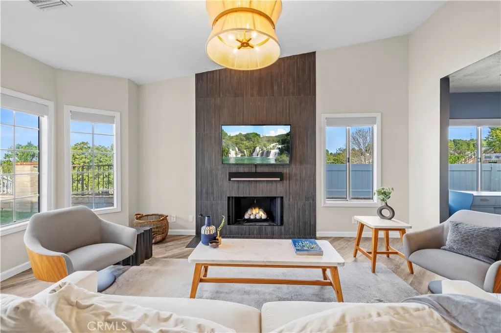 22553 Pearson Court, Saugus, CA 91350