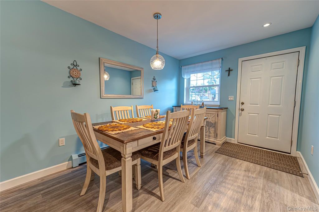866 Village Drive 866, Hauppauge, NY 11788 — photo 3