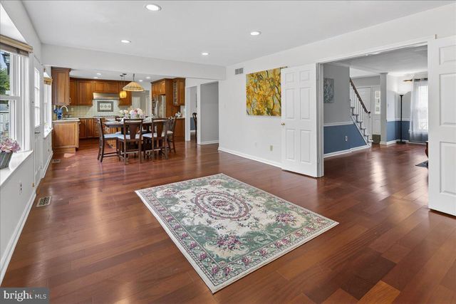 43 SARATOGA DR, West Windsor, NJ 08550