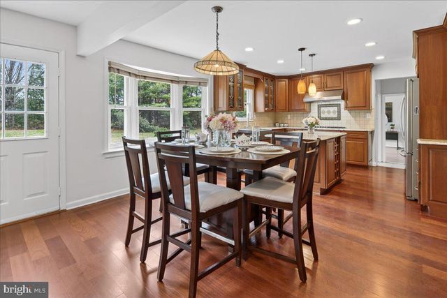 43 SARATOGA DR, West Windsor, NJ 08550